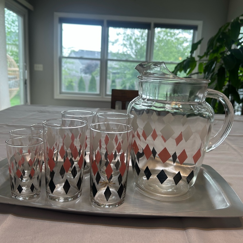 Vintage MCM Harlequin Diamond Pitcher & 7 Glasses Set – Pink, Black & White - Picture 9 of 10